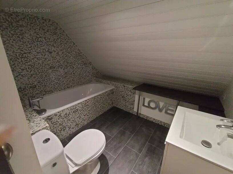 Maison à NEUVILLE-SUR-ESCAUT