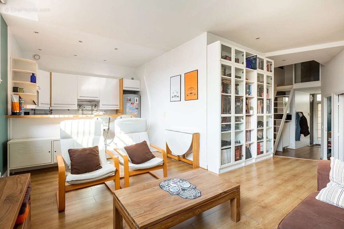 Appartement à COURBEVOIE