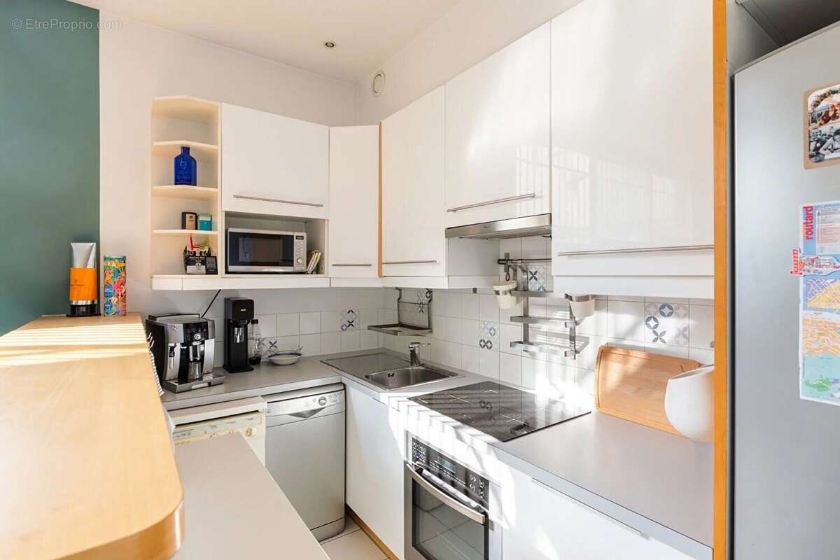 Appartement à COURBEVOIE