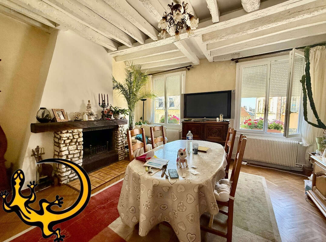 Maison à VILLERS-COTTERETS