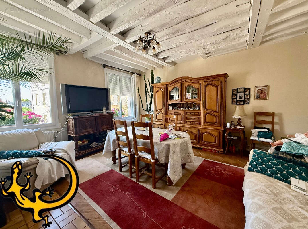 Maison à VILLERS-COTTERETS