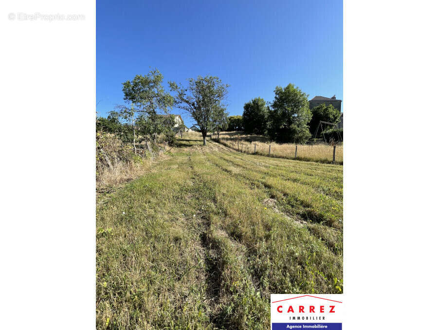 Terrain à SAVIGNY-SOUS-MALAIN