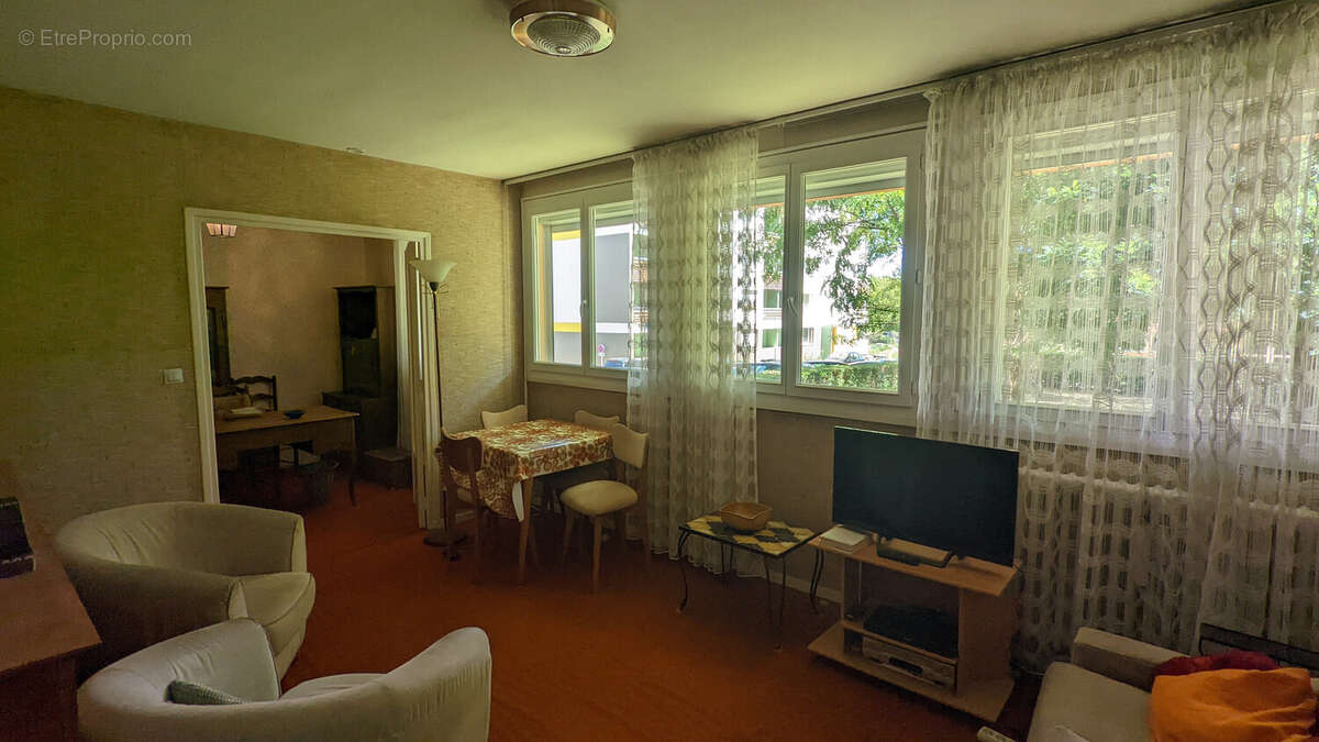 Appartement à CHENOVE