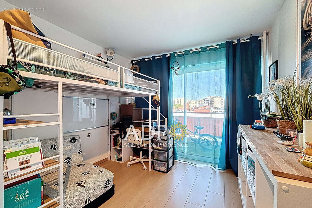Appartement à LE CANNET
