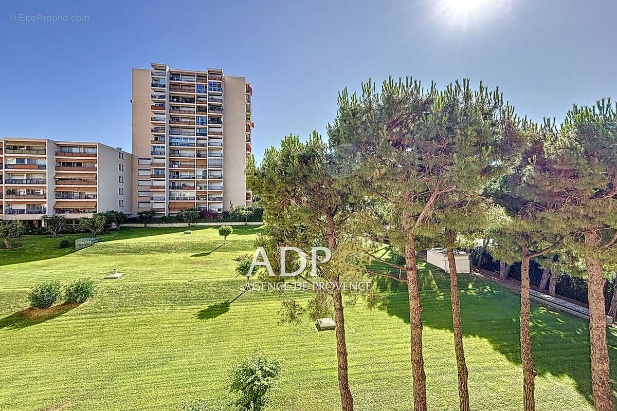 Appartement à LE CANNET