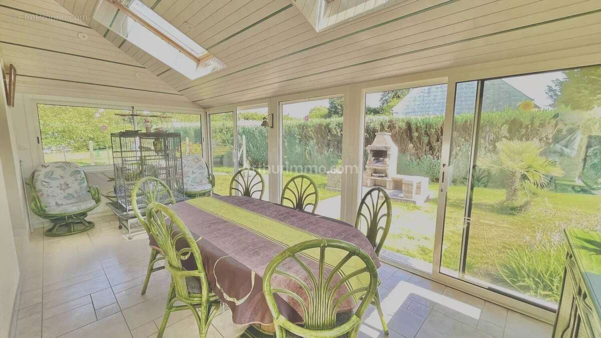 Maison à SAINT-CARREUC