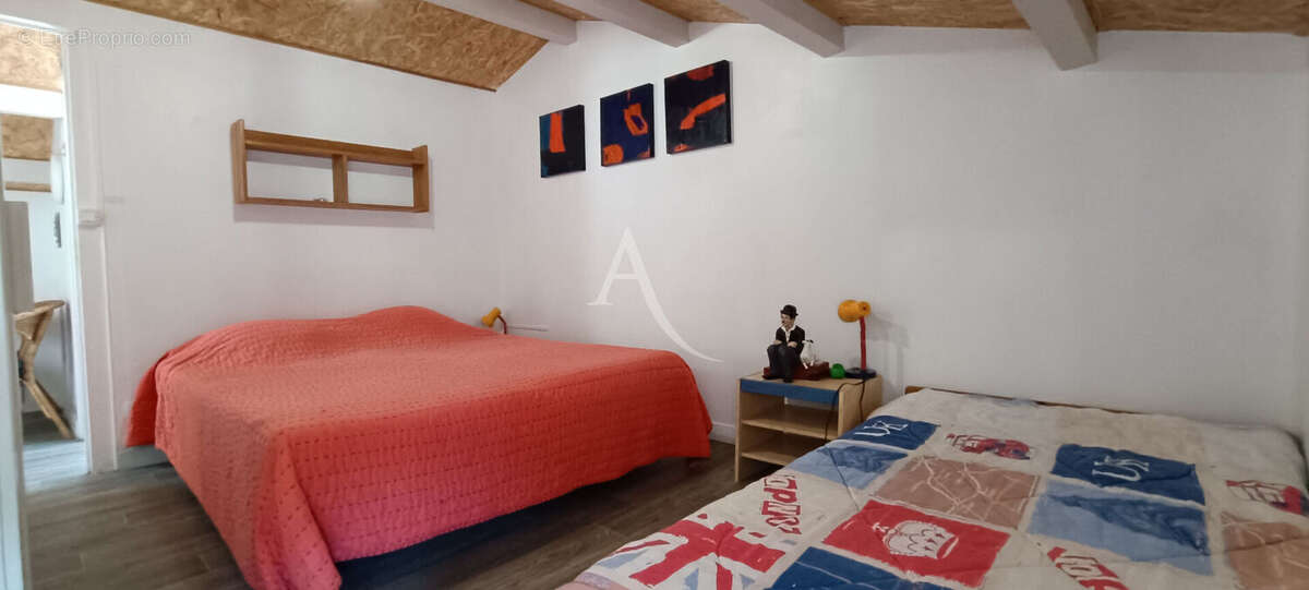 Maison à PORT-DES-BARQUES