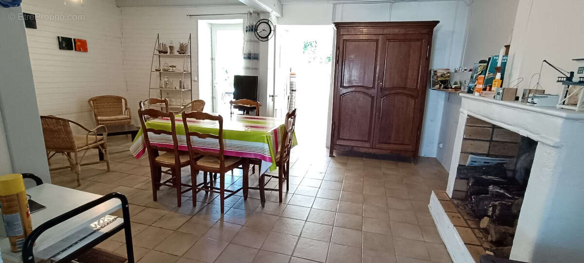 Maison à PORT-DES-BARQUES