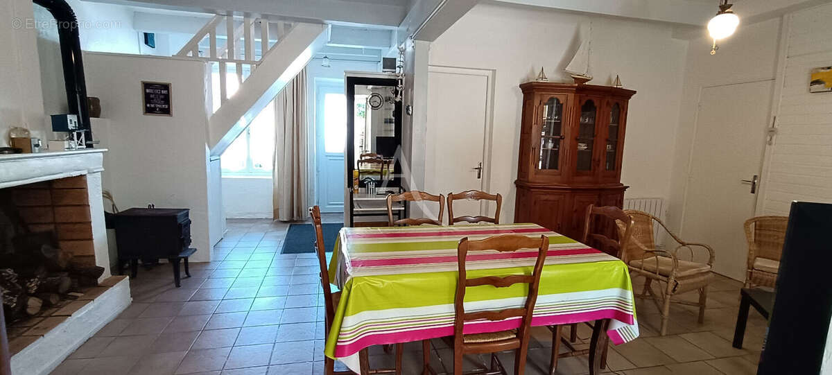 Maison à PORT-DES-BARQUES