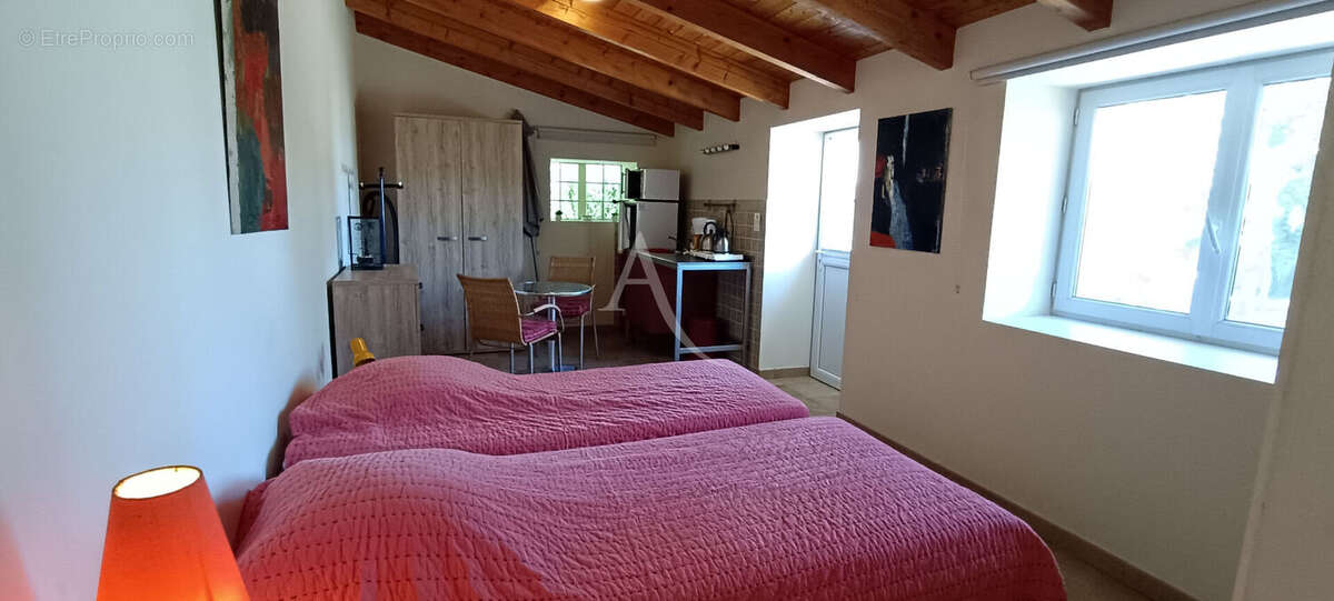 Maison à PORT-DES-BARQUES