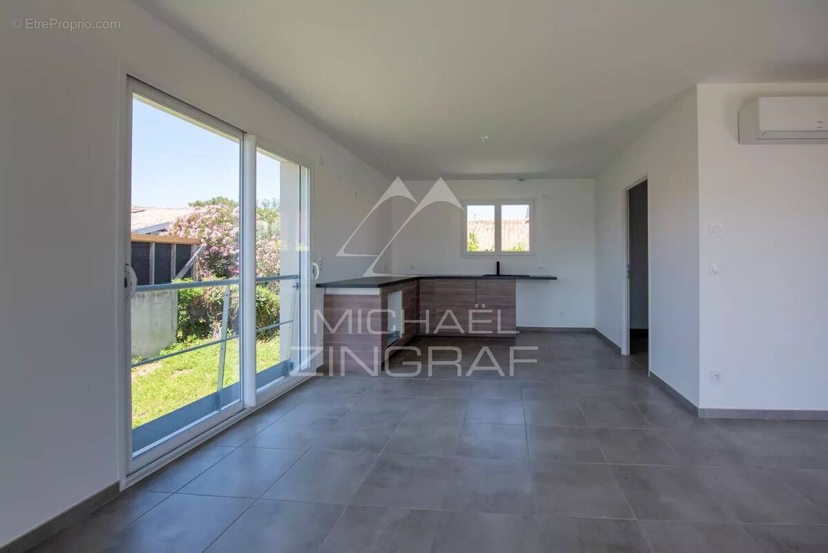 Maison à GUJAN-MESTRAS