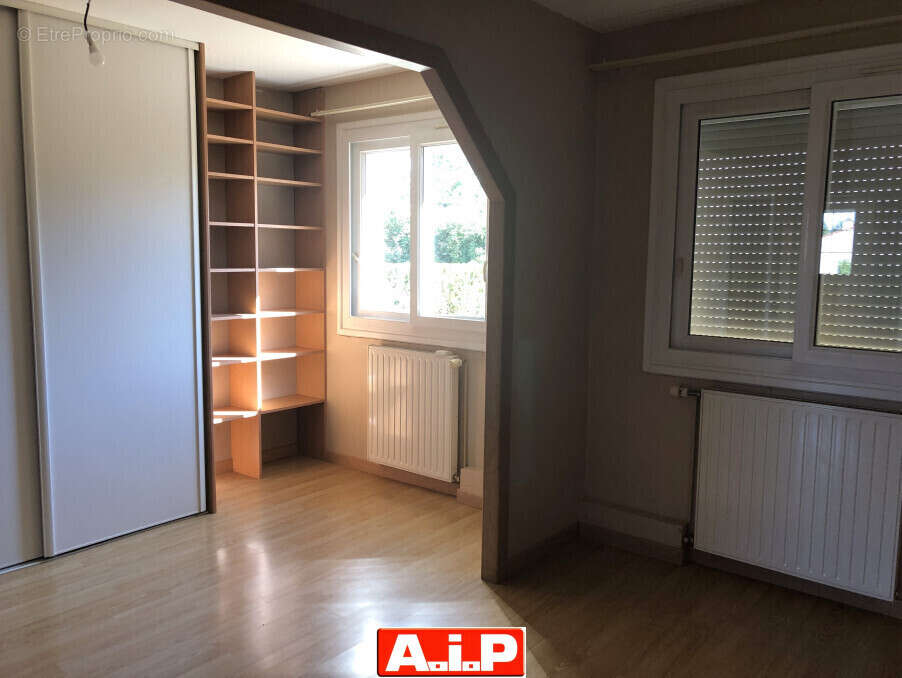 Maison à SAINT-MESMIN