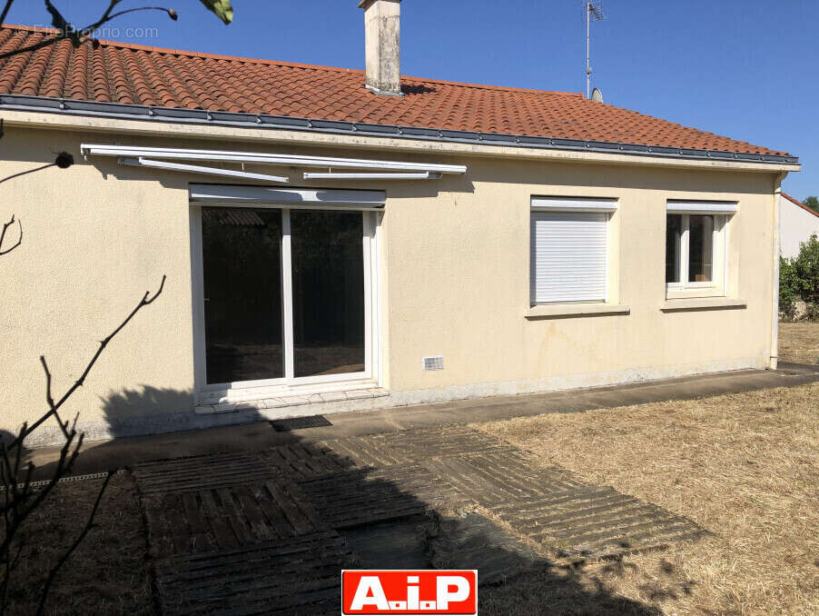 Maison à SAINT-MESMIN