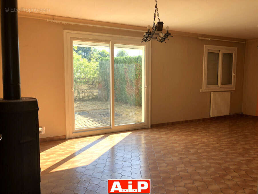 Maison à SAINT-MESMIN