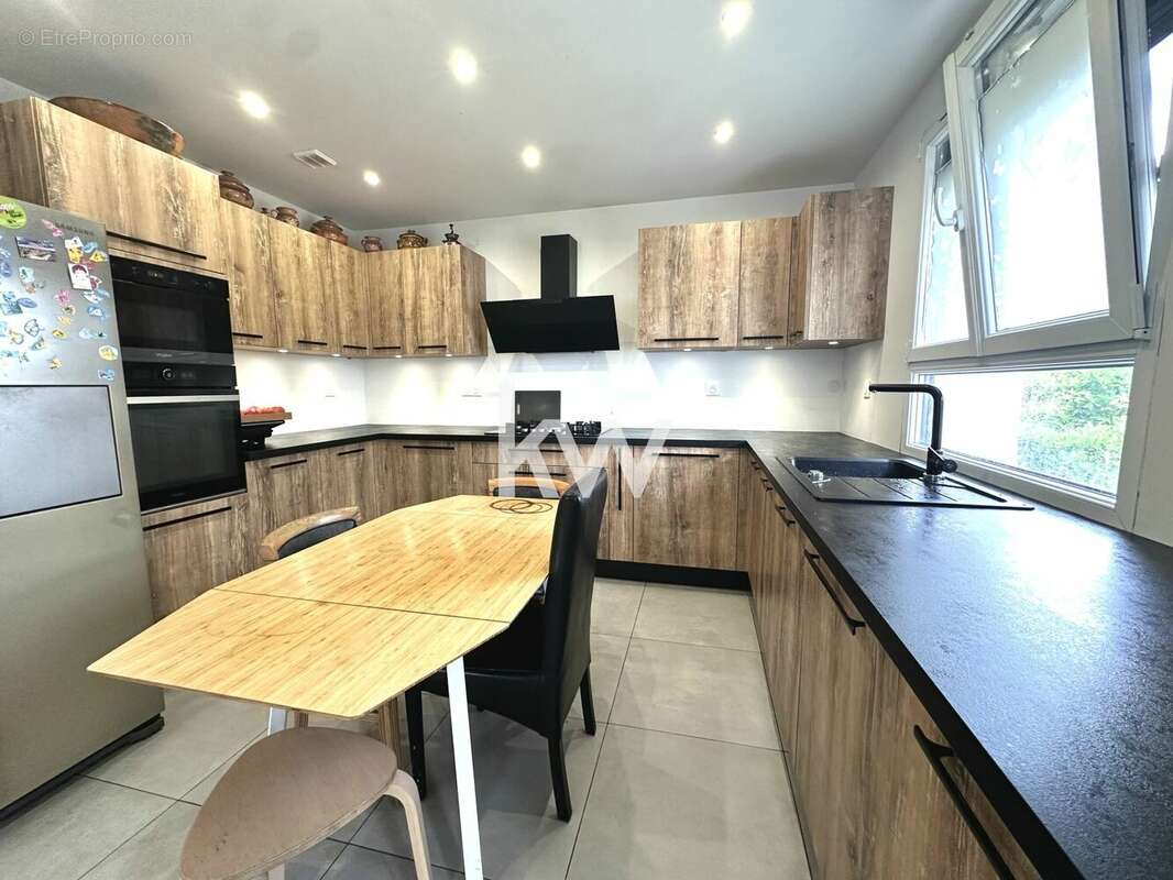 Maison à VIGNEUX-SUR-SEINE