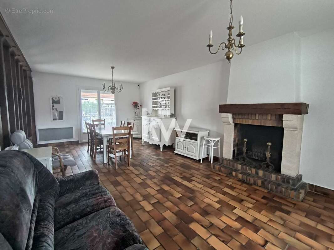 Maison à ATHIS-MONS