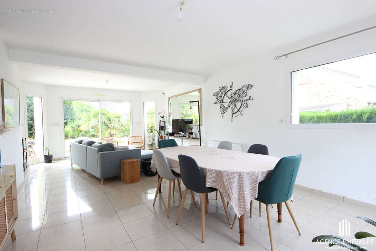 Maison à LA RICHARDAIS