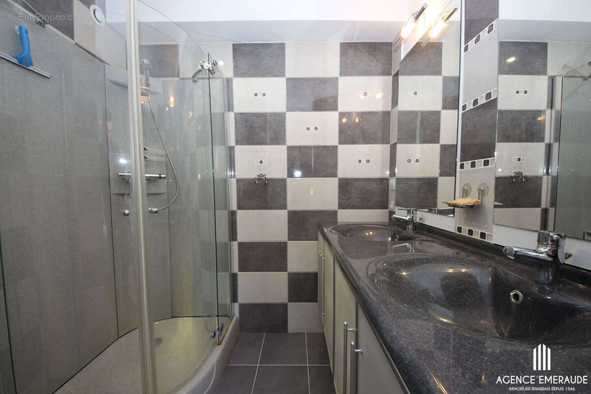 Maison à LA RICHARDAIS