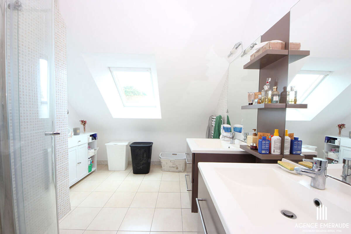 Maison à LA RICHARDAIS