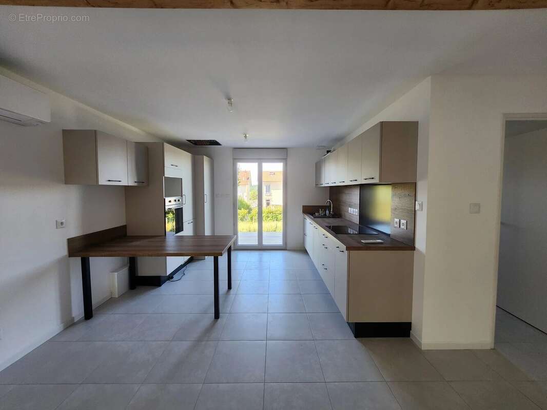 Maison à SAINT-JUNIEN