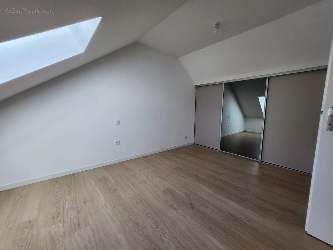 Maison à SAINT-JUNIEN