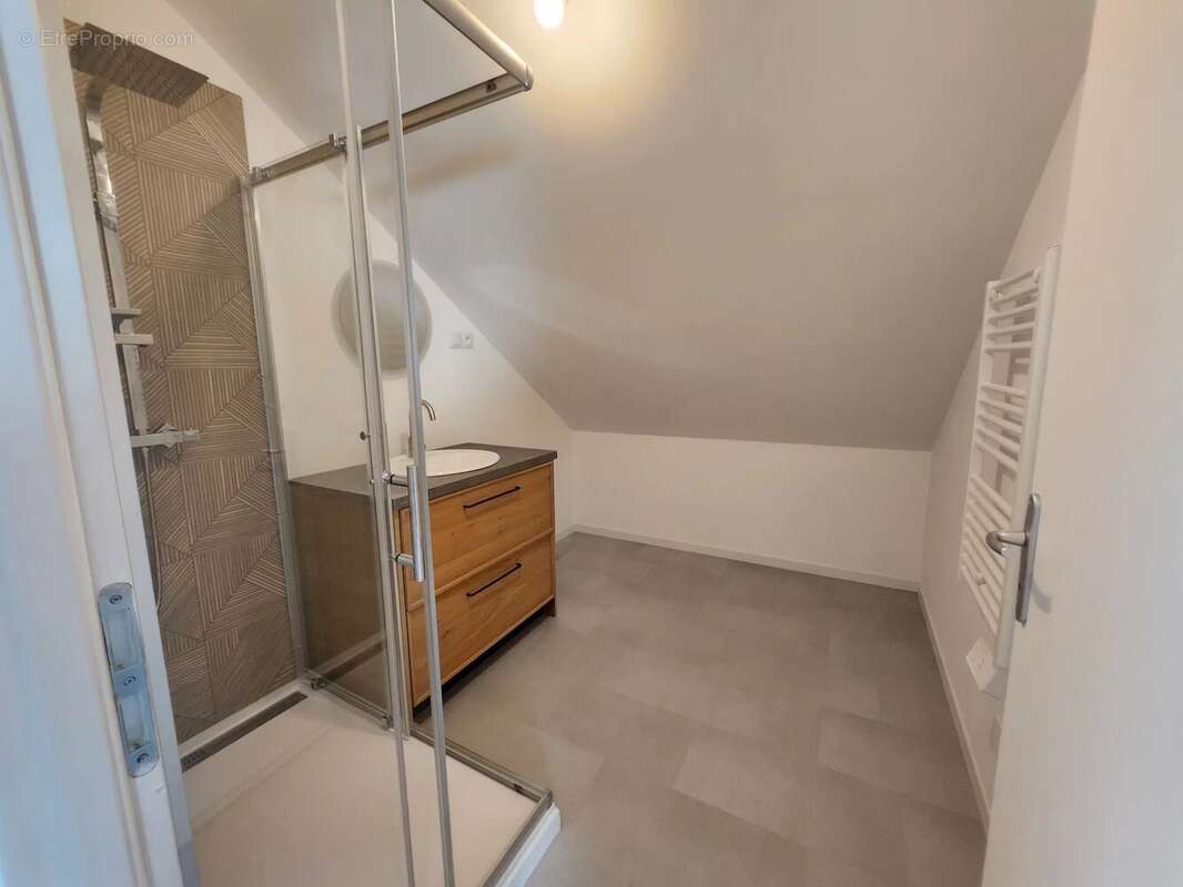 Maison à SAINT-JUNIEN