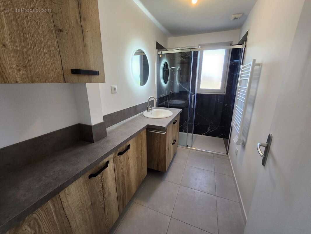 Maison à SAINT-JUNIEN