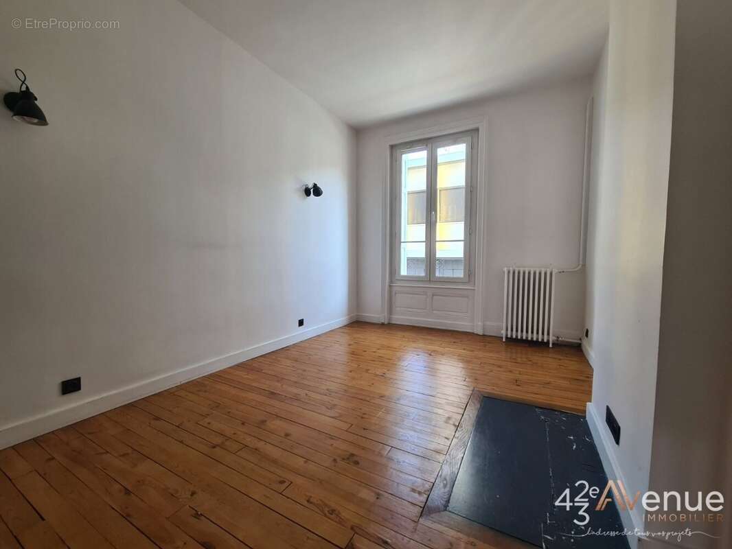 Appartement à SAINT-ETIENNE