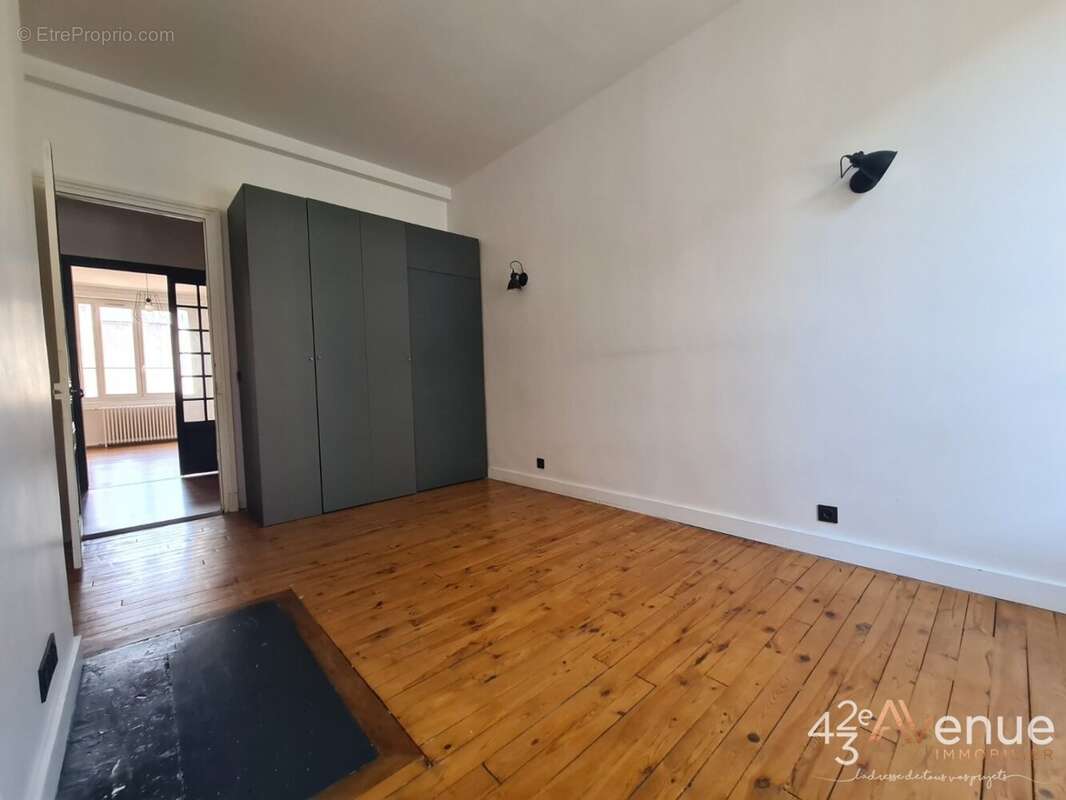 Appartement à SAINT-ETIENNE