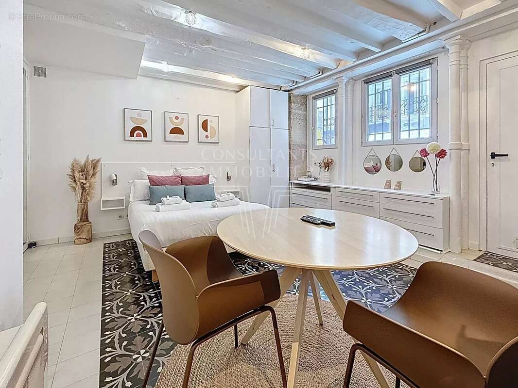 Appartement à PARIS-11E