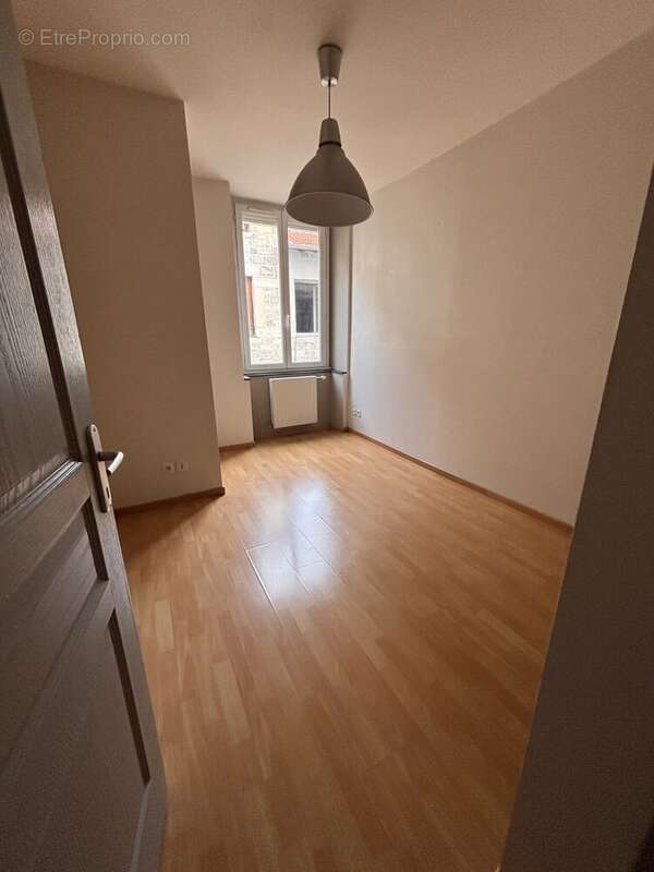 Appartement à SAINT-ETIENNE