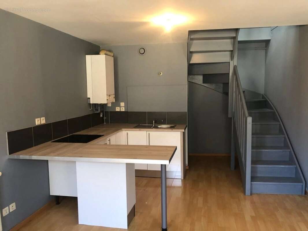 Appartement à SAINT-ETIENNE