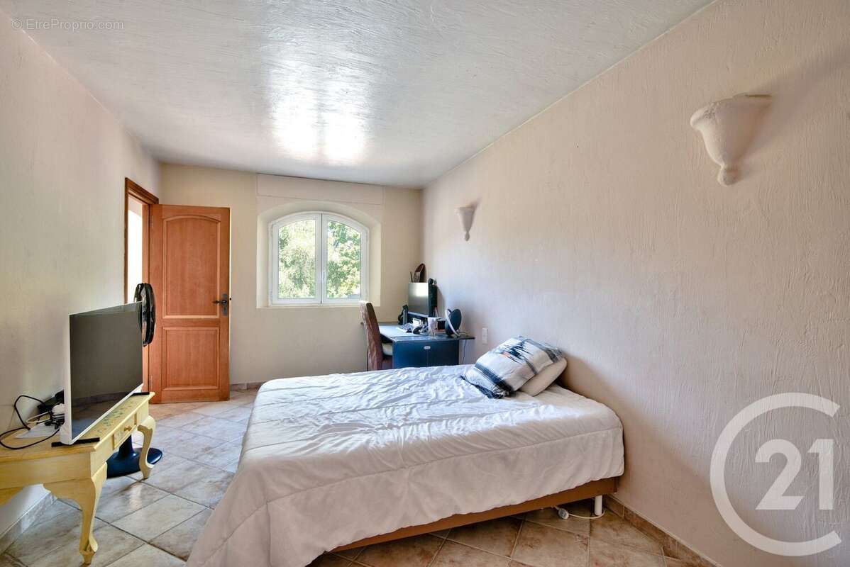 Maison à CAGNES-SUR-MER