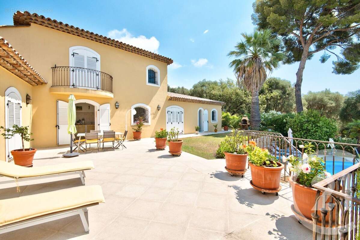 Maison à CAGNES-SUR-MER