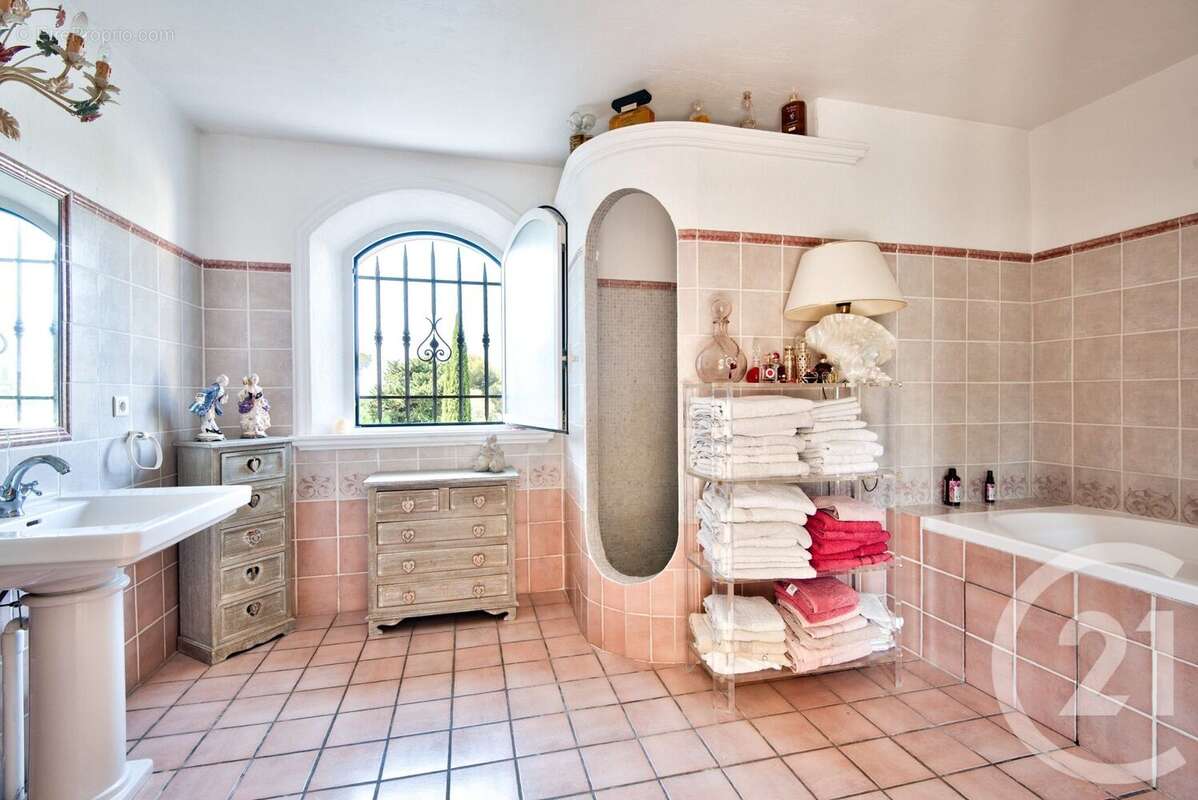 Maison à CAGNES-SUR-MER