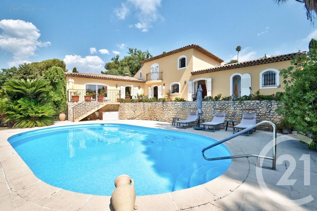 Maison à CAGNES-SUR-MER