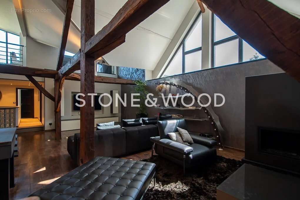 Appartement à ALLONZIER-LA-CAILLE