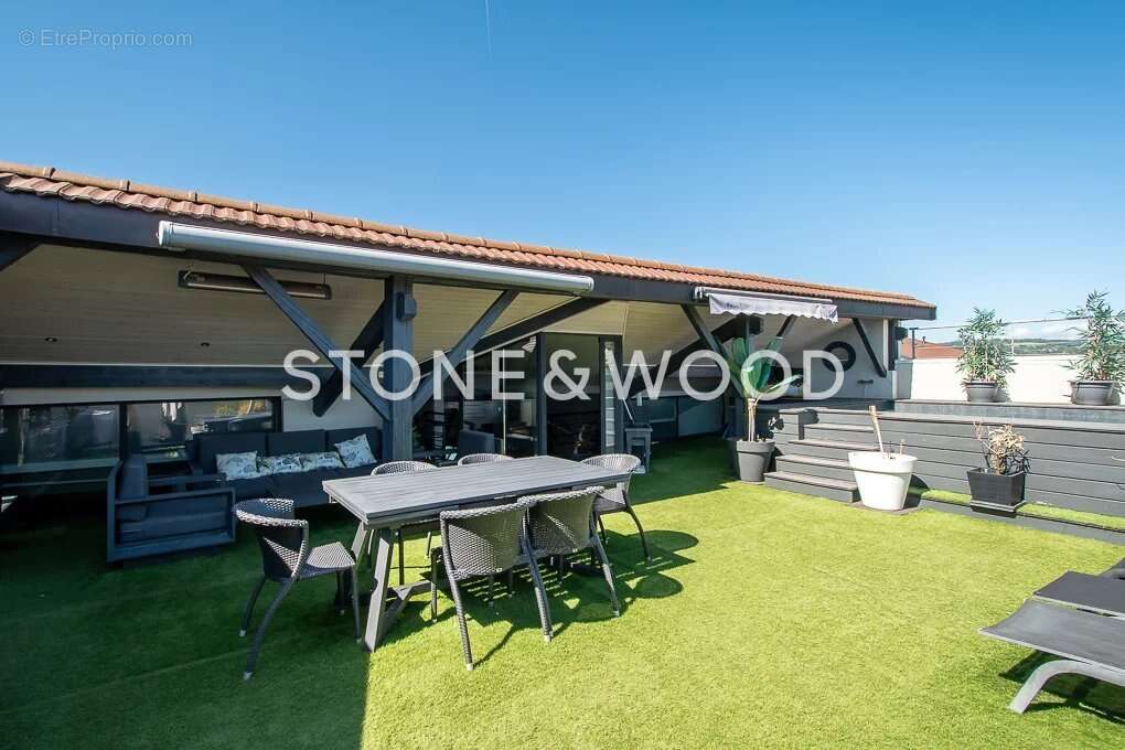 Appartement à ALLONZIER-LA-CAILLE