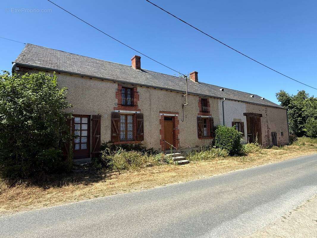 Maison à POULIGNY-NOTRE-DAME