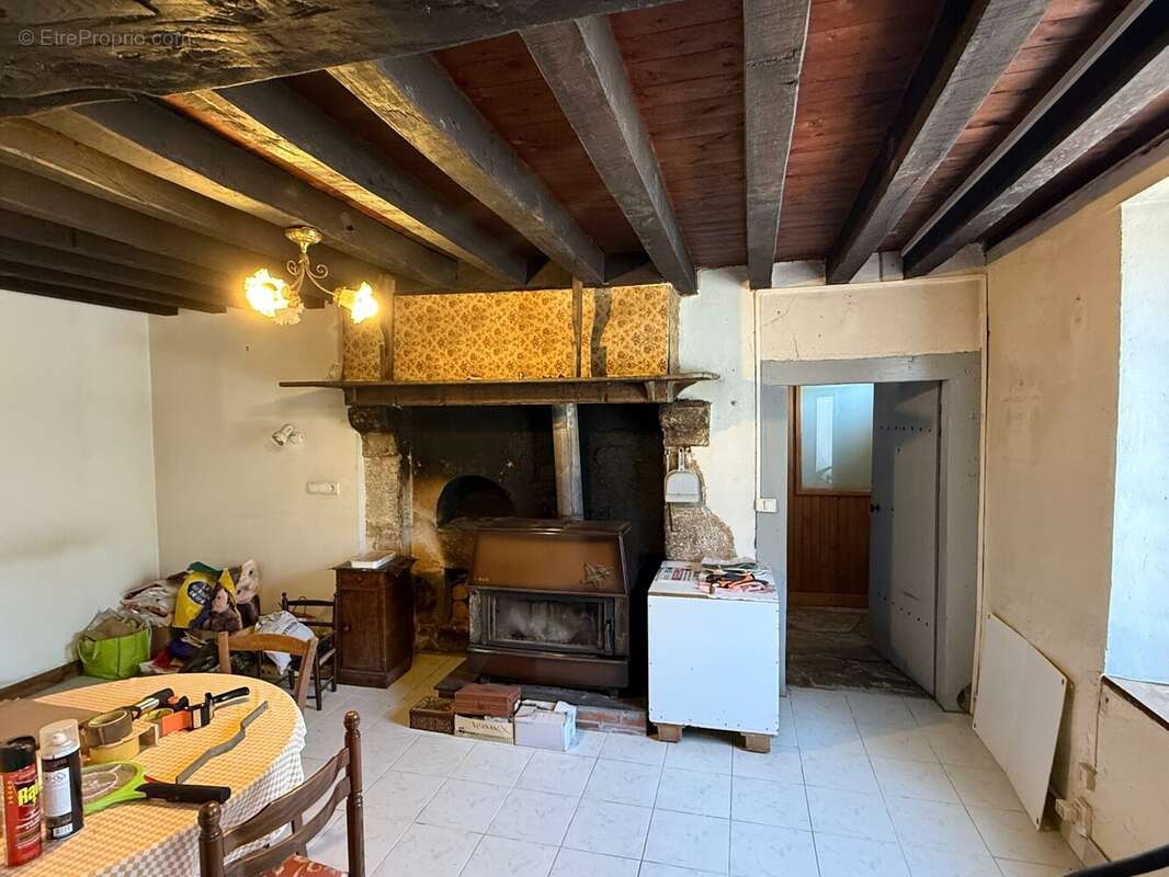 Maison à POULIGNY-NOTRE-DAME