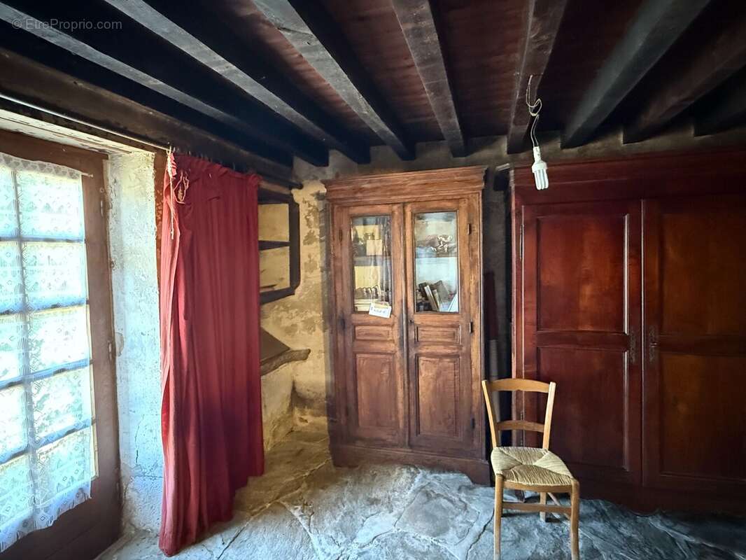 Maison à POULIGNY-NOTRE-DAME