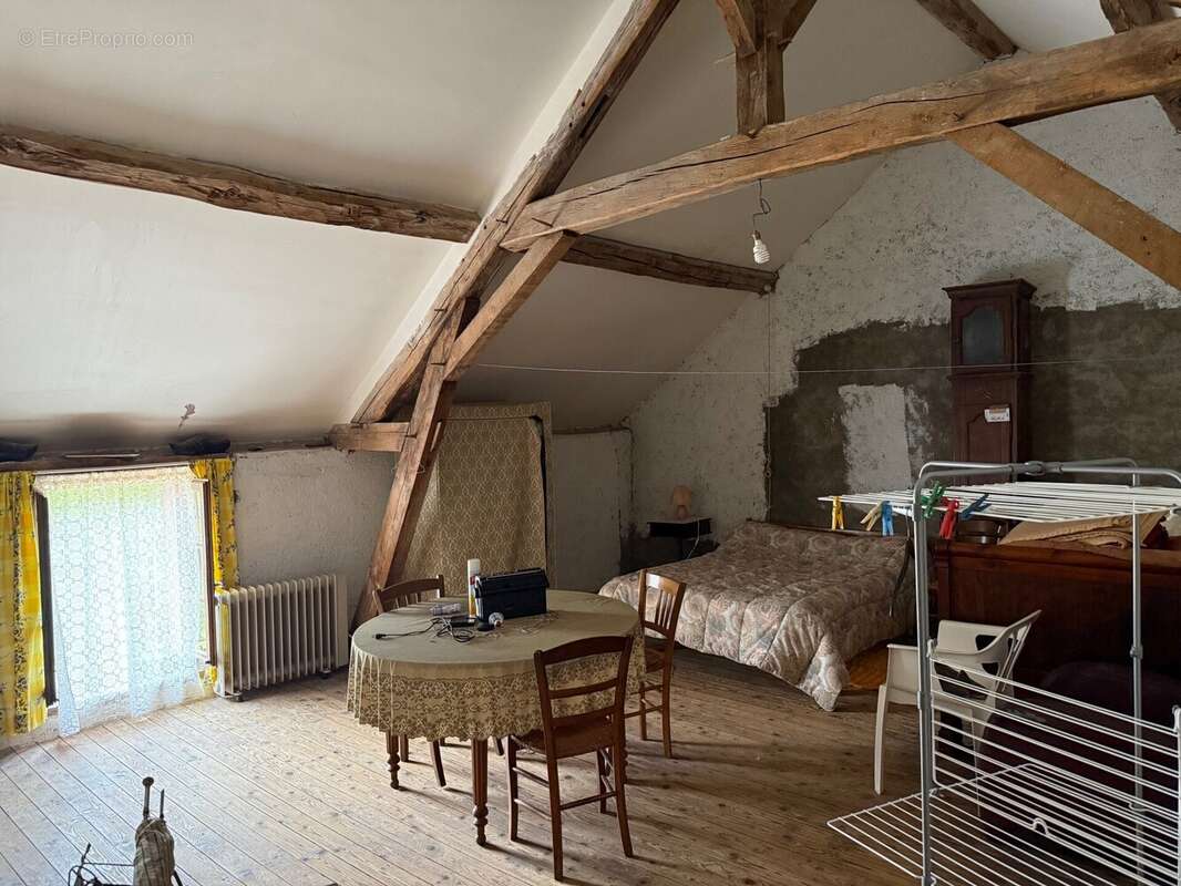 Maison à POULIGNY-NOTRE-DAME