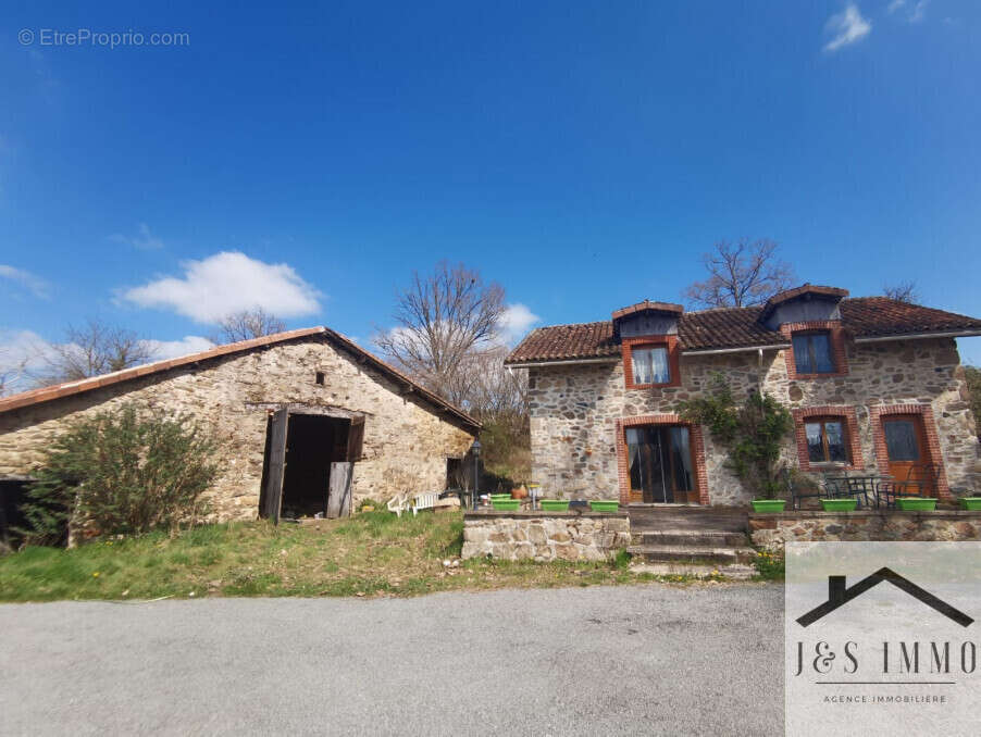 Maison à SAINT-JUNIEN