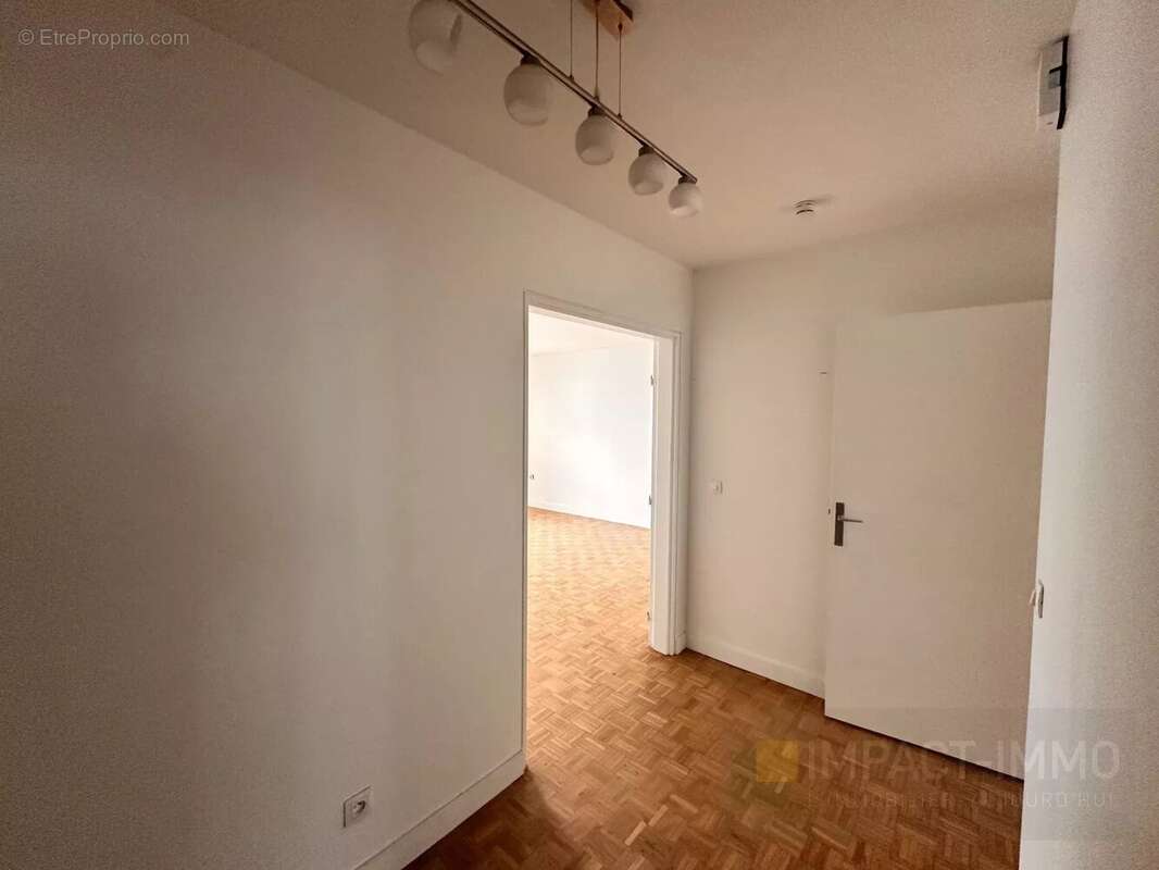 Appartement à LEVALLOIS-PERRET