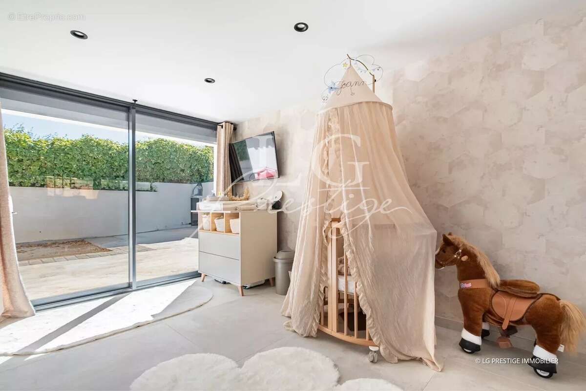 Maison à MONTAUROUX