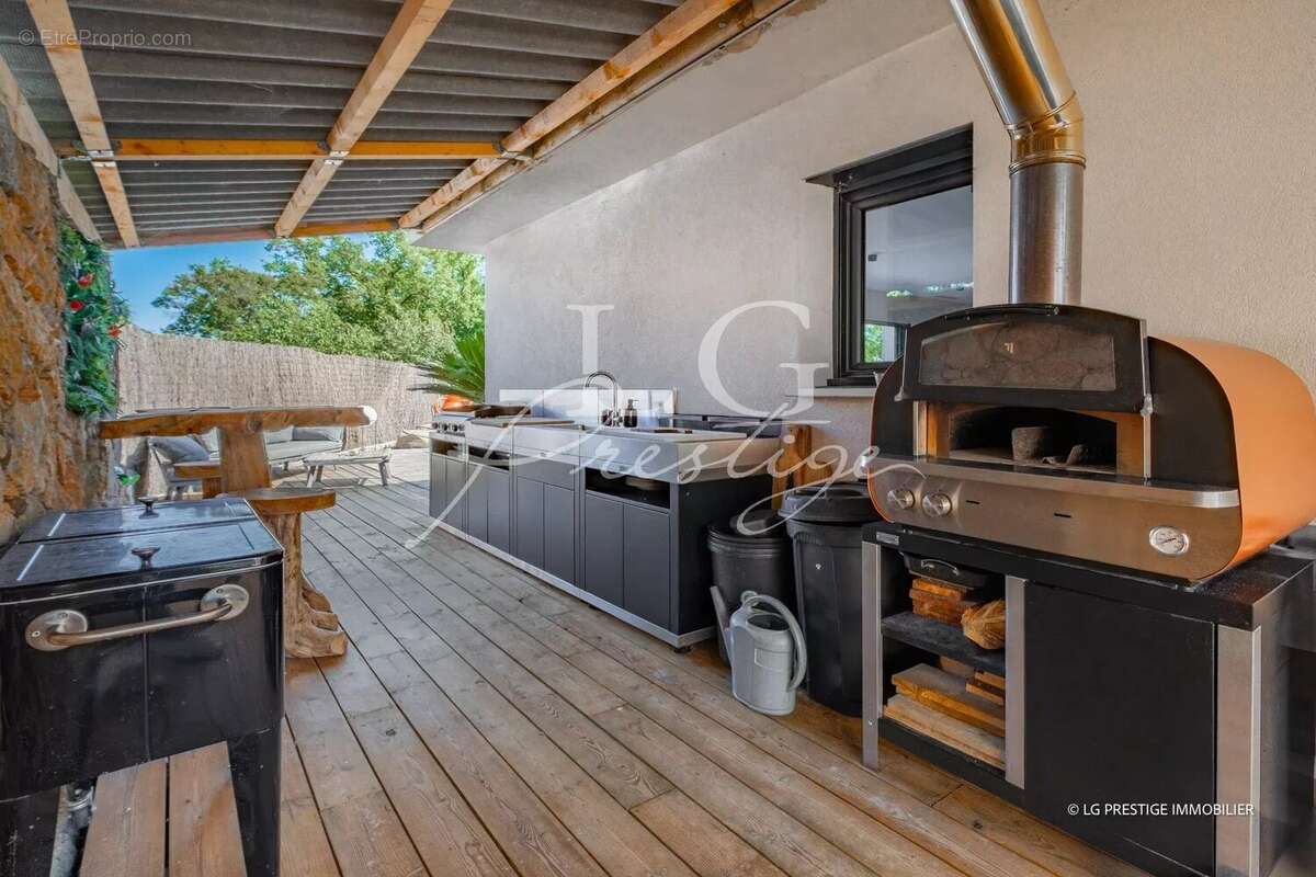 Maison à MONTAUROUX