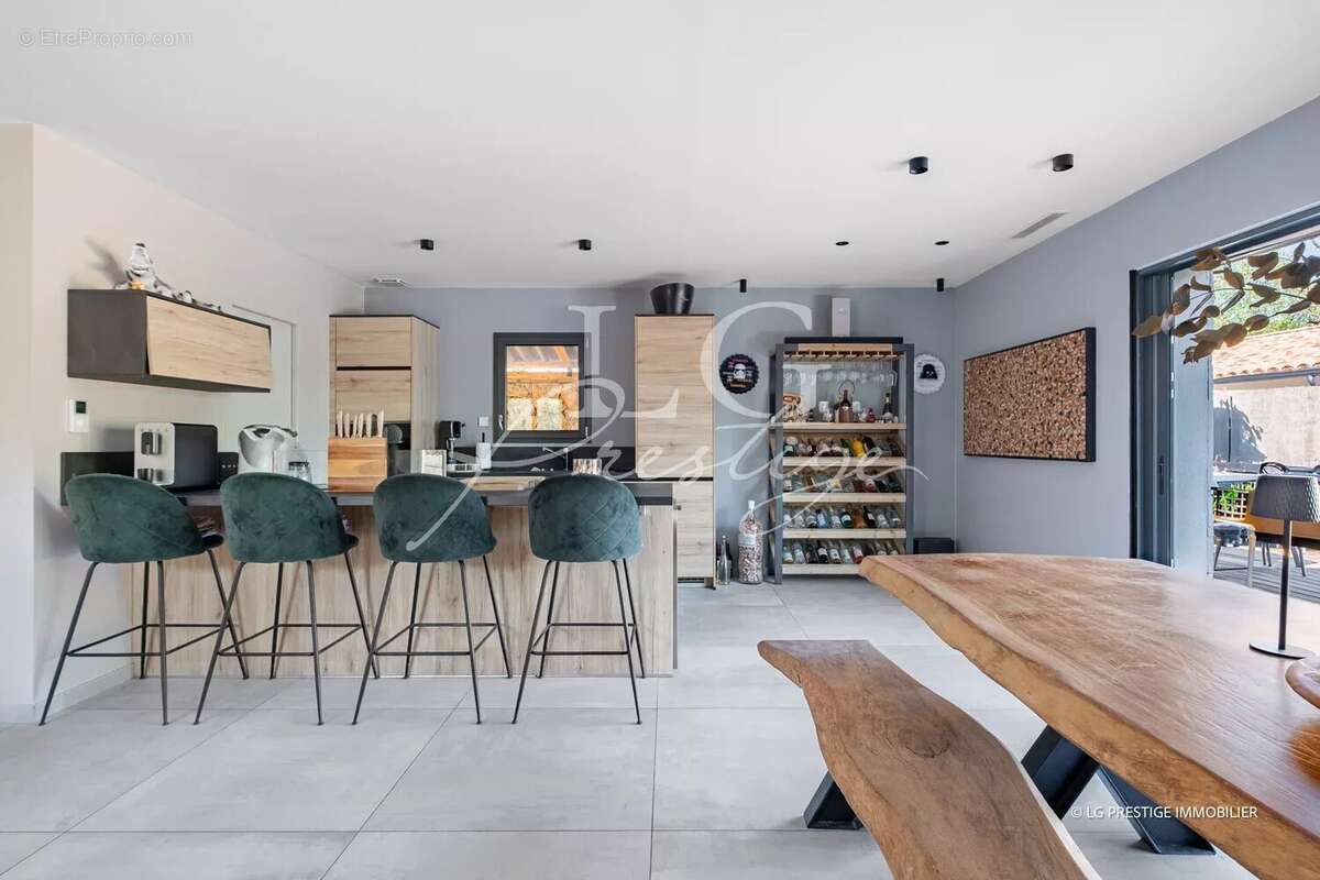 Maison à MONTAUROUX