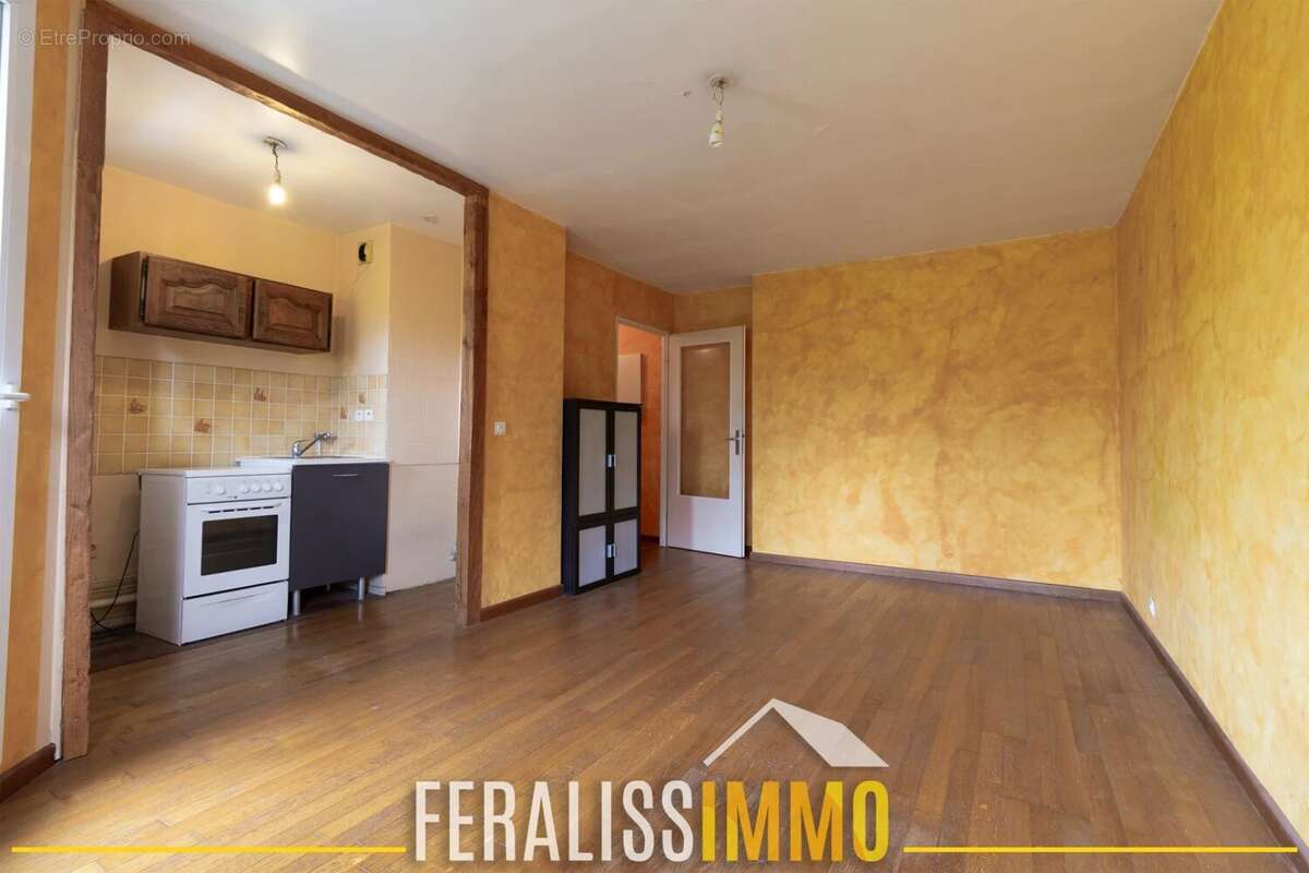 Appartement à JOUY-LE-MOUTIER