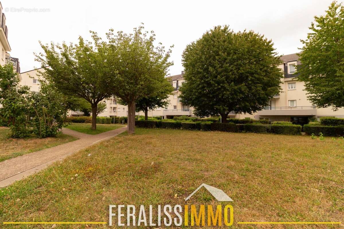 Appartement à JOUY-LE-MOUTIER