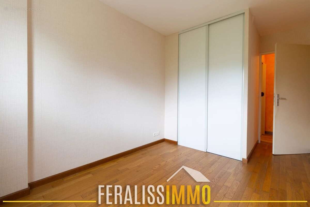 Appartement à JOUY-LE-MOUTIER